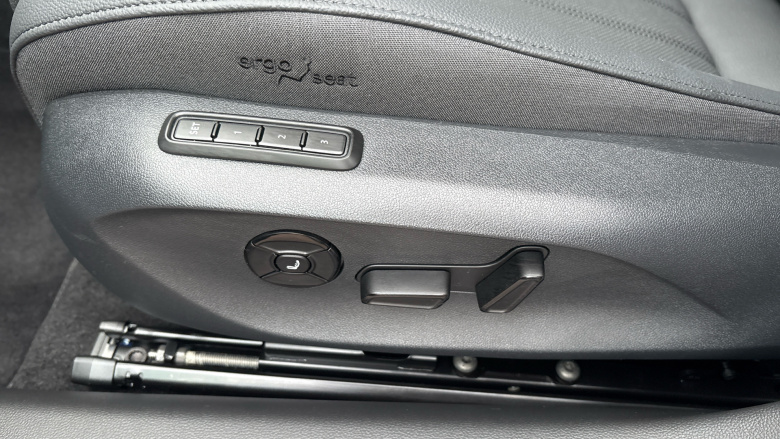 Skoda Superb 2.0 TDI 193 Laurin + Klement 4X4 5dr DSG Diesel Estate